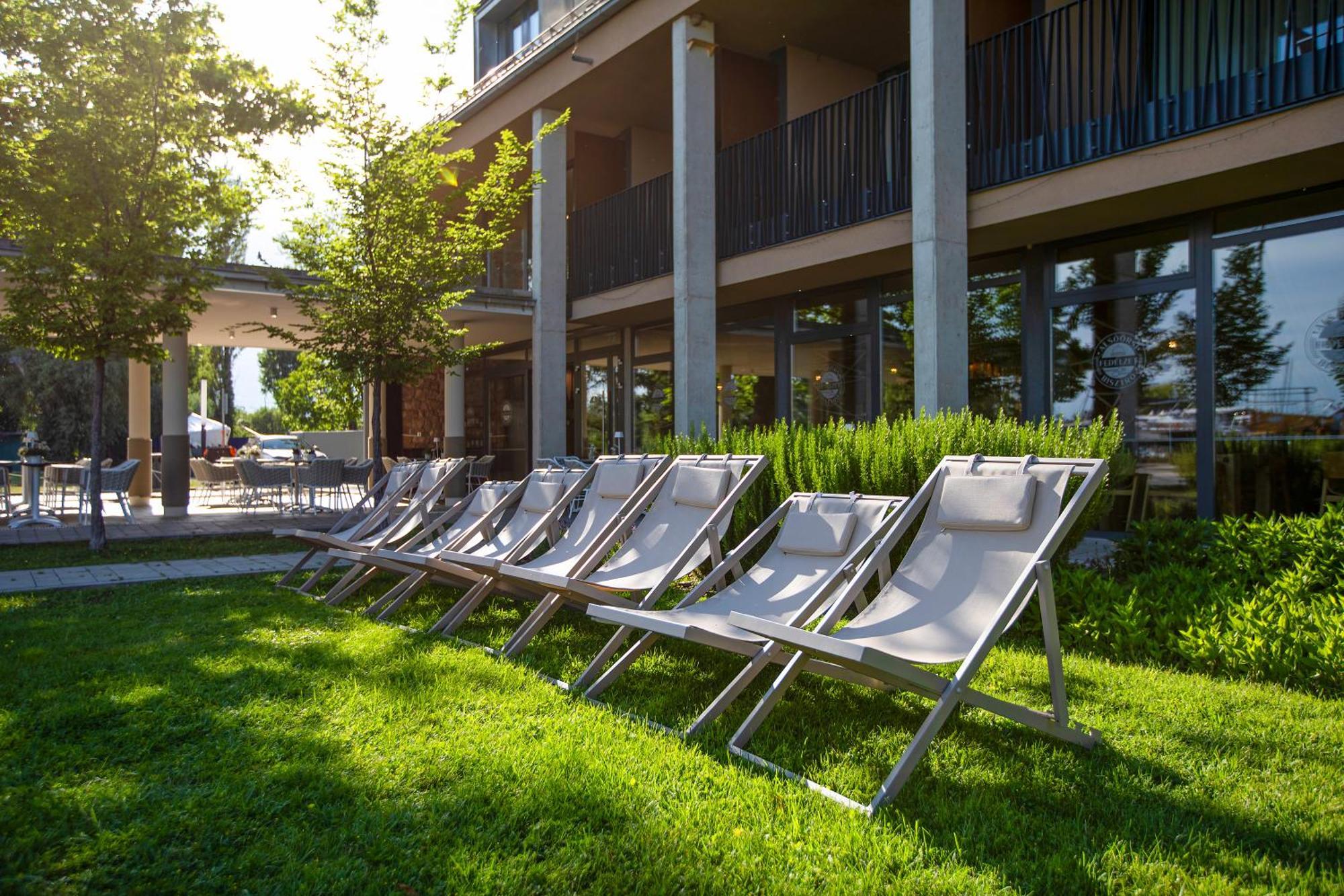 Alsooers Marina Bed & Breakfast Exterior photo
