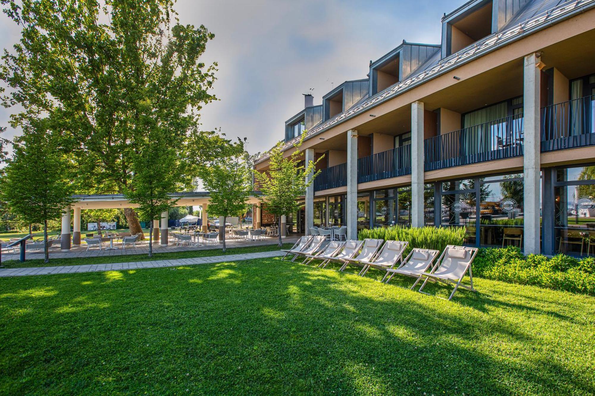 Alsooers Marina Bed & Breakfast Exterior photo